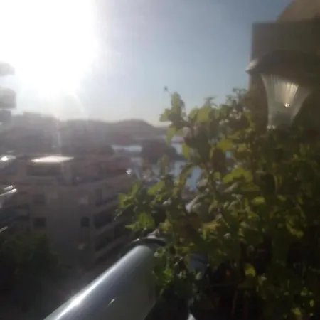 بيت ضيافة L'Amelisa Plage تولون